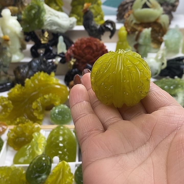 蛇纹石玉未镶嵌手把件