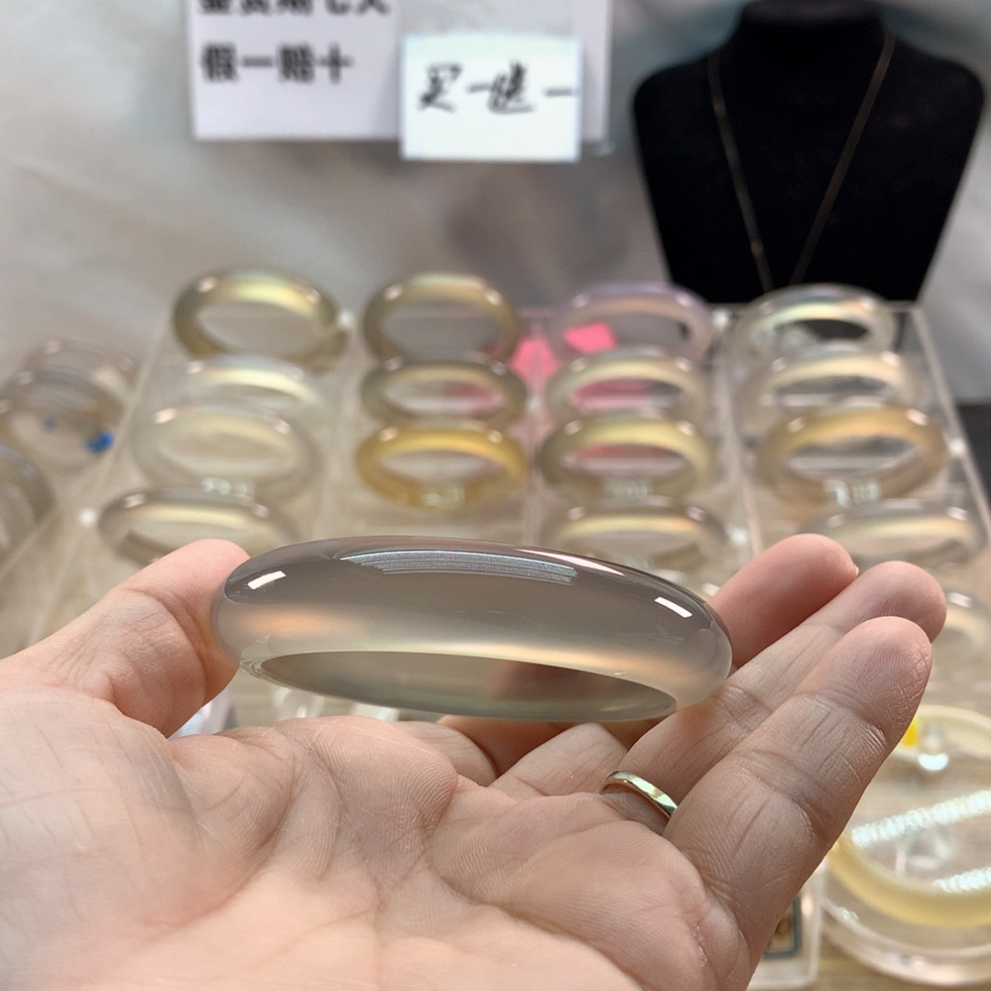 【闪购商品】手镯玛瑙/玉髓未镶嵌