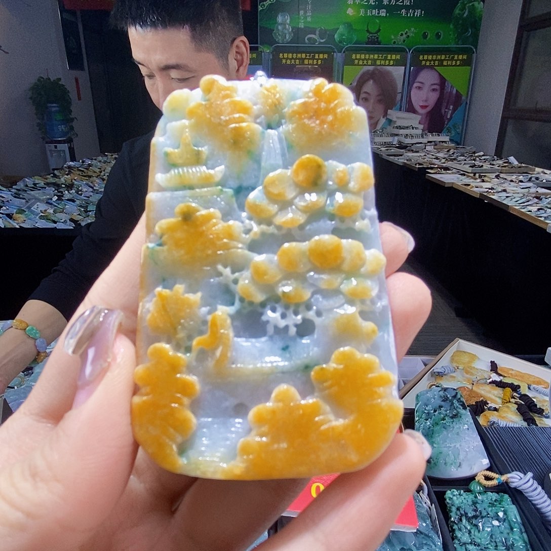 颈饰未镶嵌翡翠翡翠