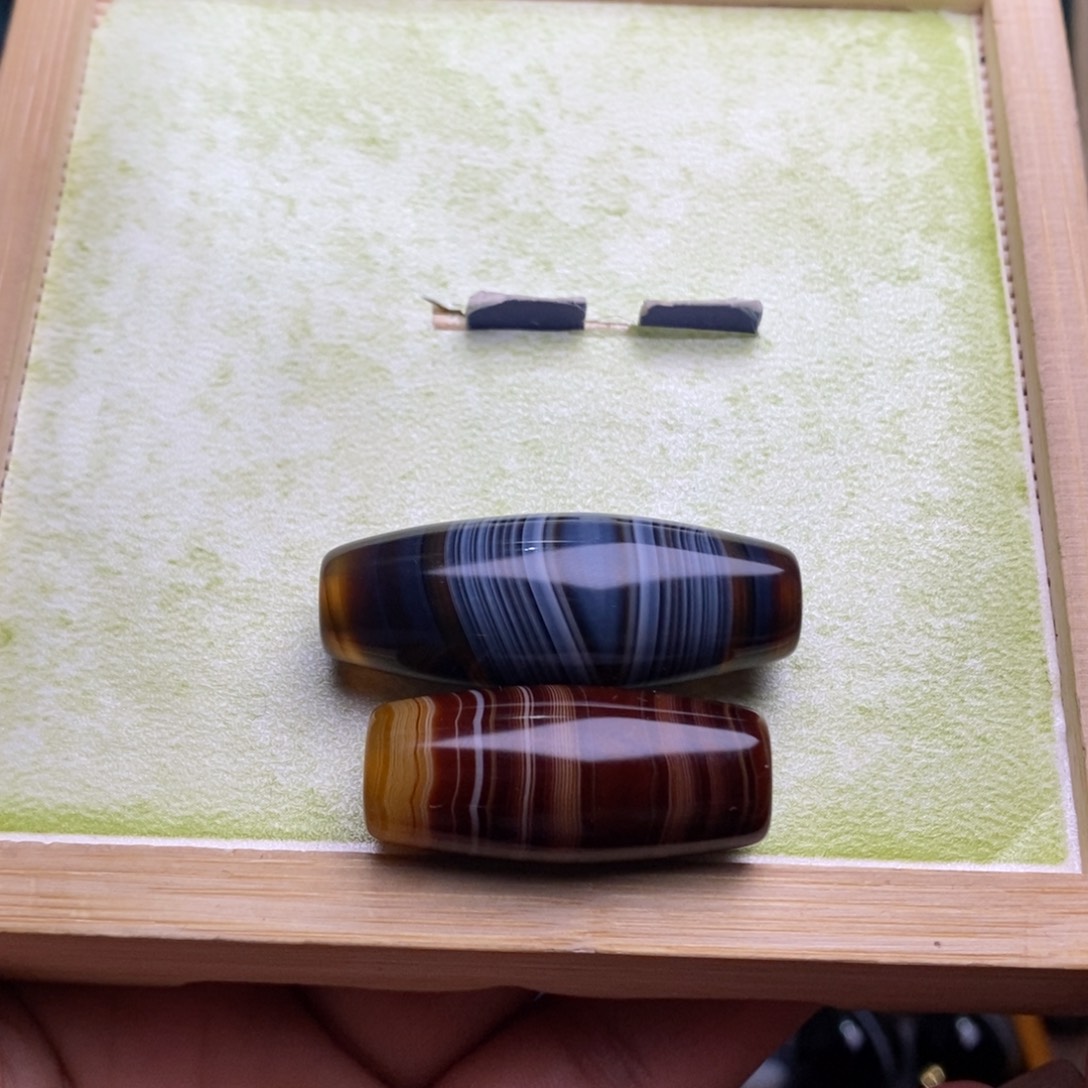 M***g玛瑙/玉髓未镶嵌珠宝半成品