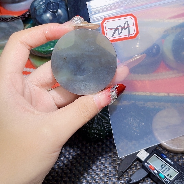 和田玉和田玉边角料随机发未镶嵌