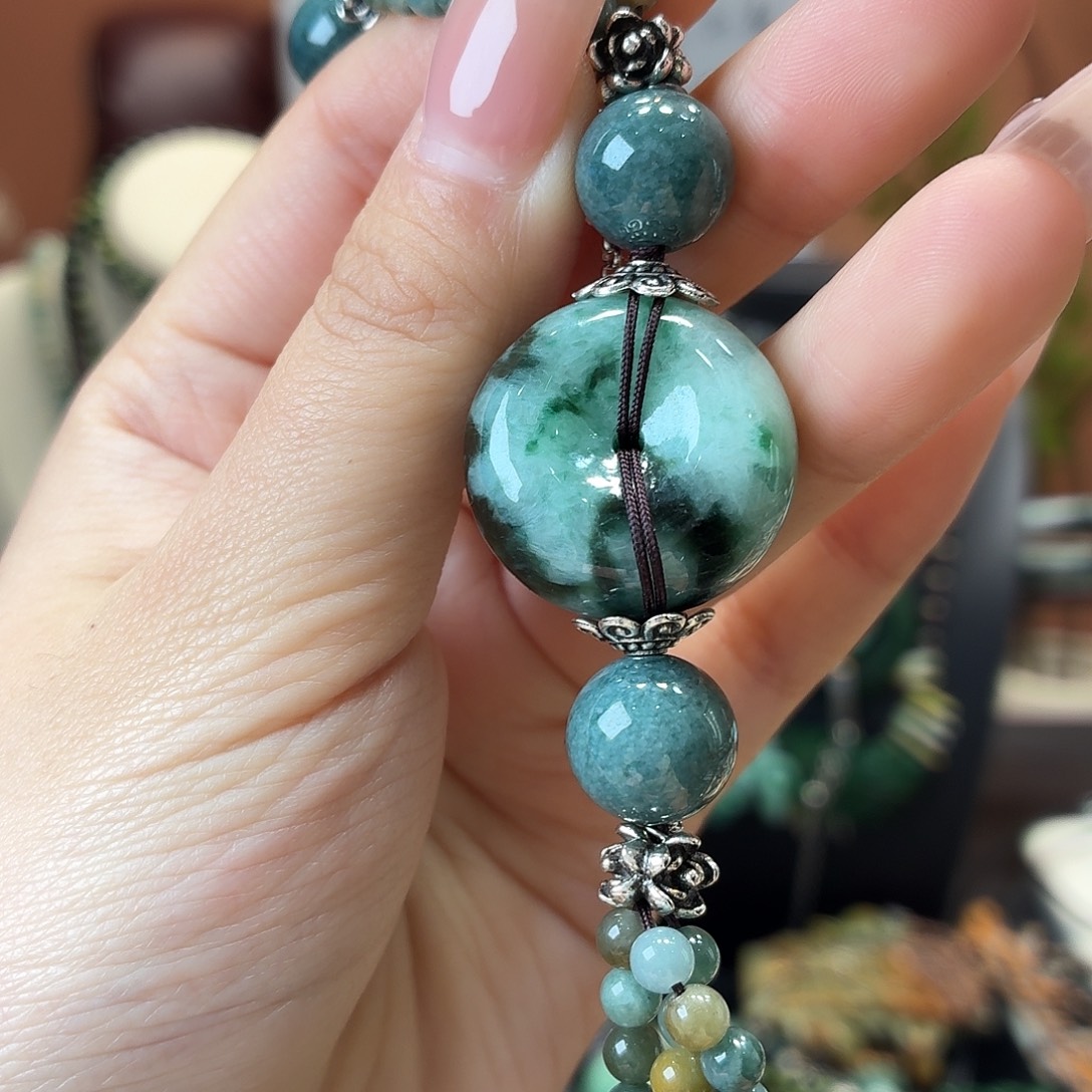 翡翠未镶嵌耳饰手串