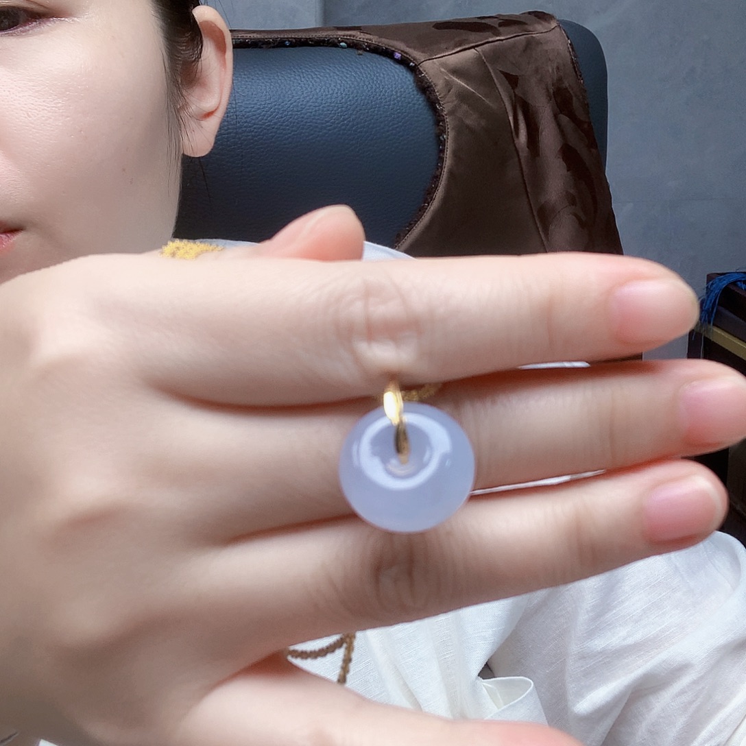 翡翠18K金镶嵌戒指翡翠肉扣