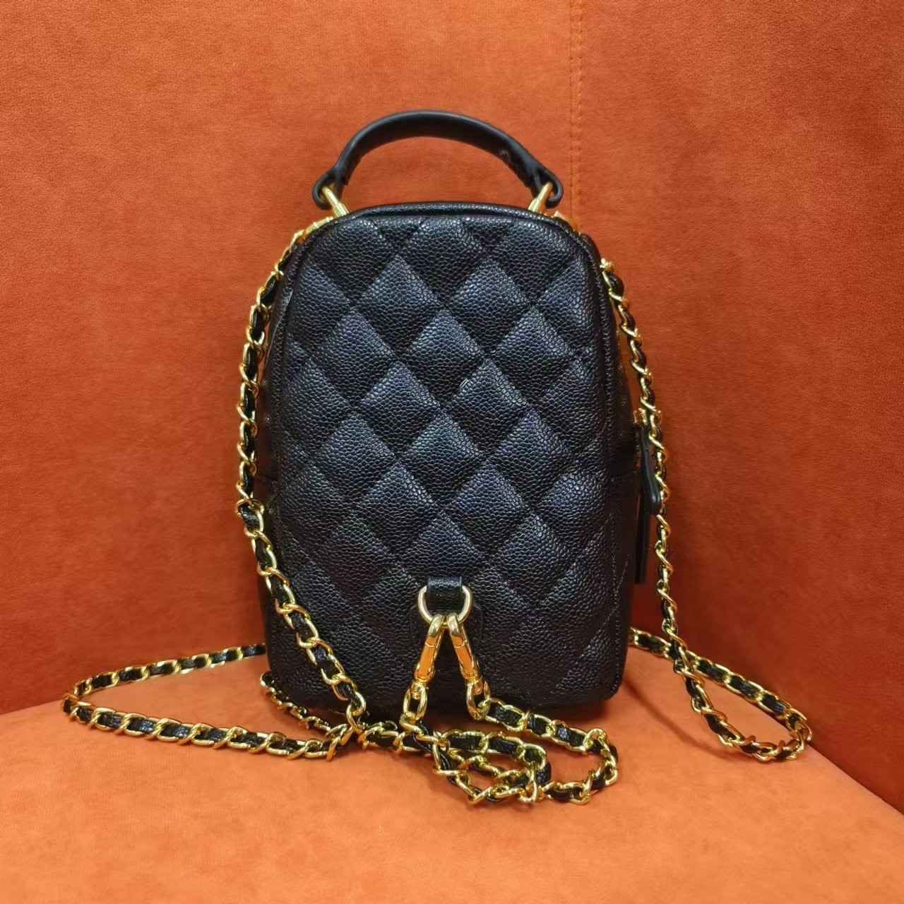 潮流真皮新款女包小双肩包 0422 黑色