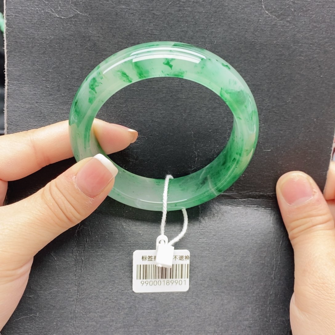 石英质玉未镶嵌手镯