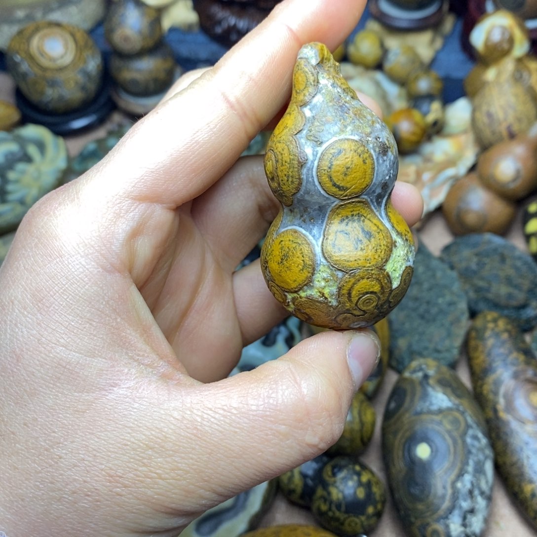 大叶紫檀（黑酸枝木类）十**扣