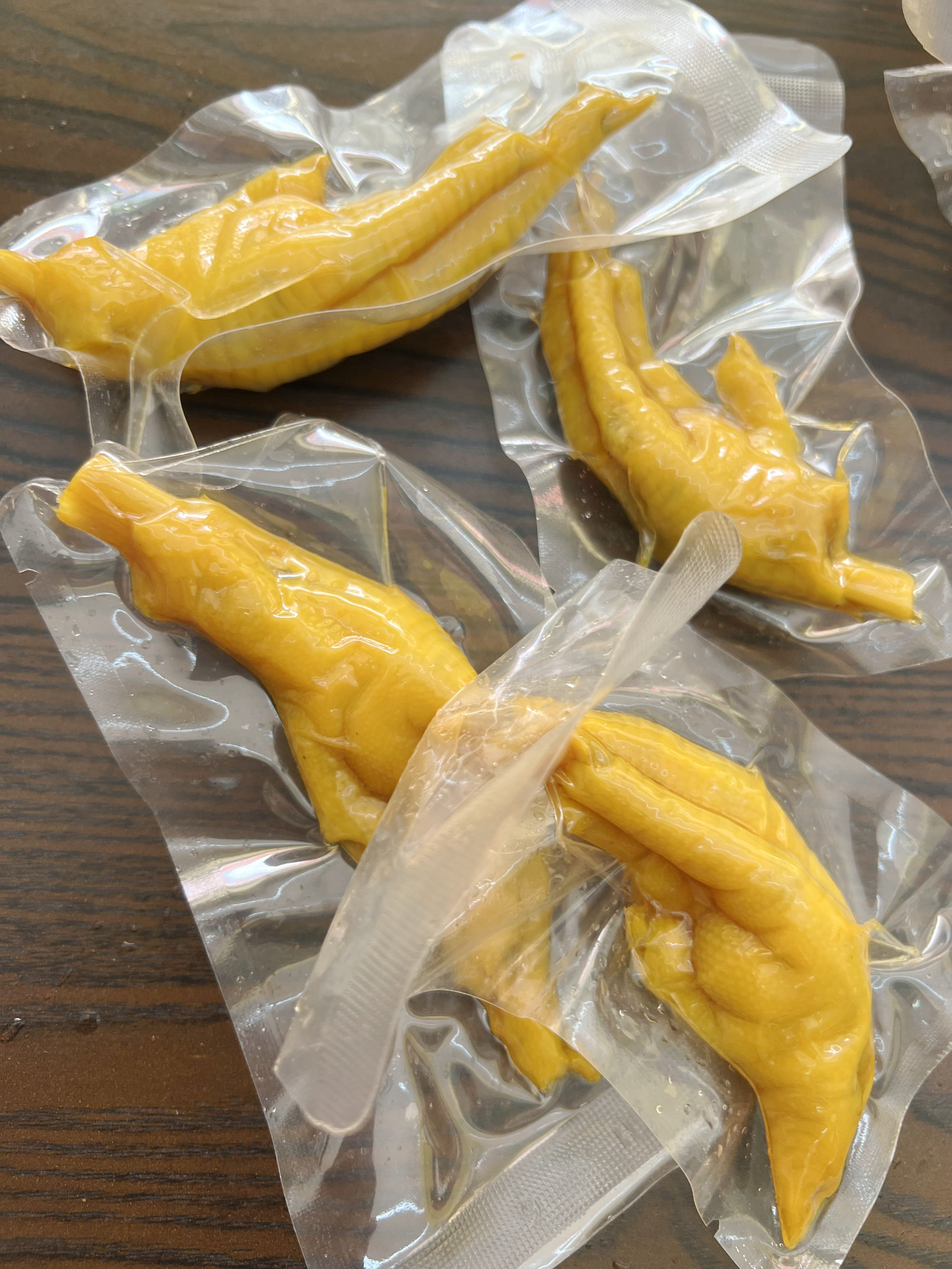 爱虎鸡爪盐焗鸡爪正宗梅州客家特产鸡脚凤爪休闲小吃零食独立包装