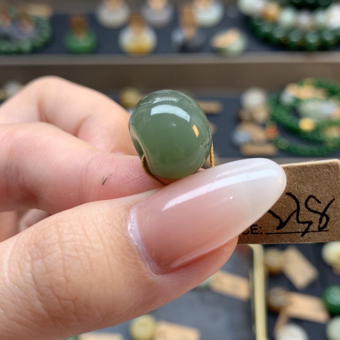 手串未镶嵌和田玉