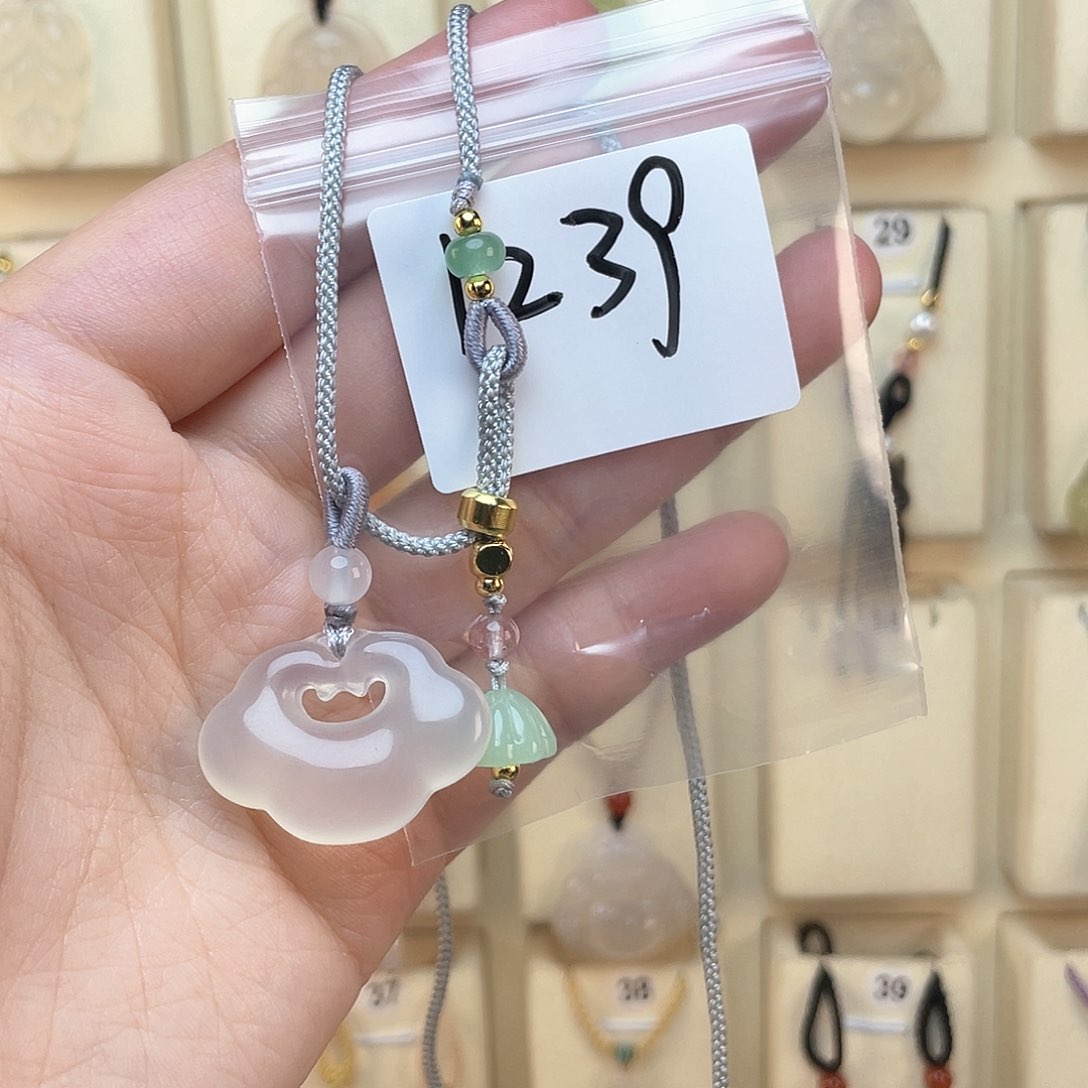 玛瑙/玉髓颈饰未镶嵌王****）