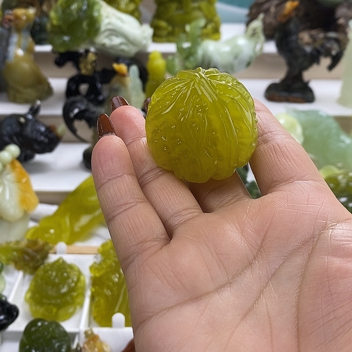 胖***机蛇纹石玉未镶嵌手把件