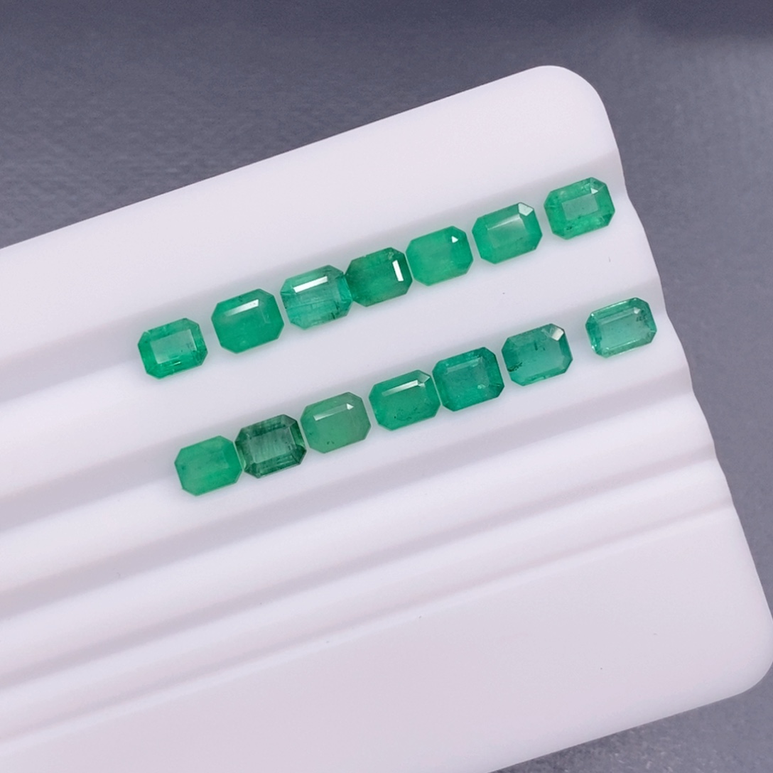 裸石祖母绿280元一粒 选好上定向