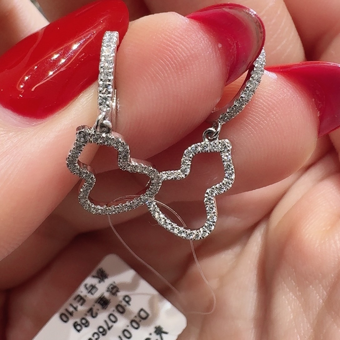 铂Pt950镶嵌耳饰实验室培育钻石