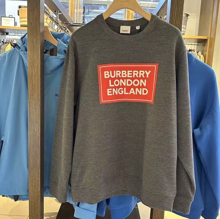 全新未使用 BURBERRY/博柏利 男款胶印字母加绒卫衣 女生可穿