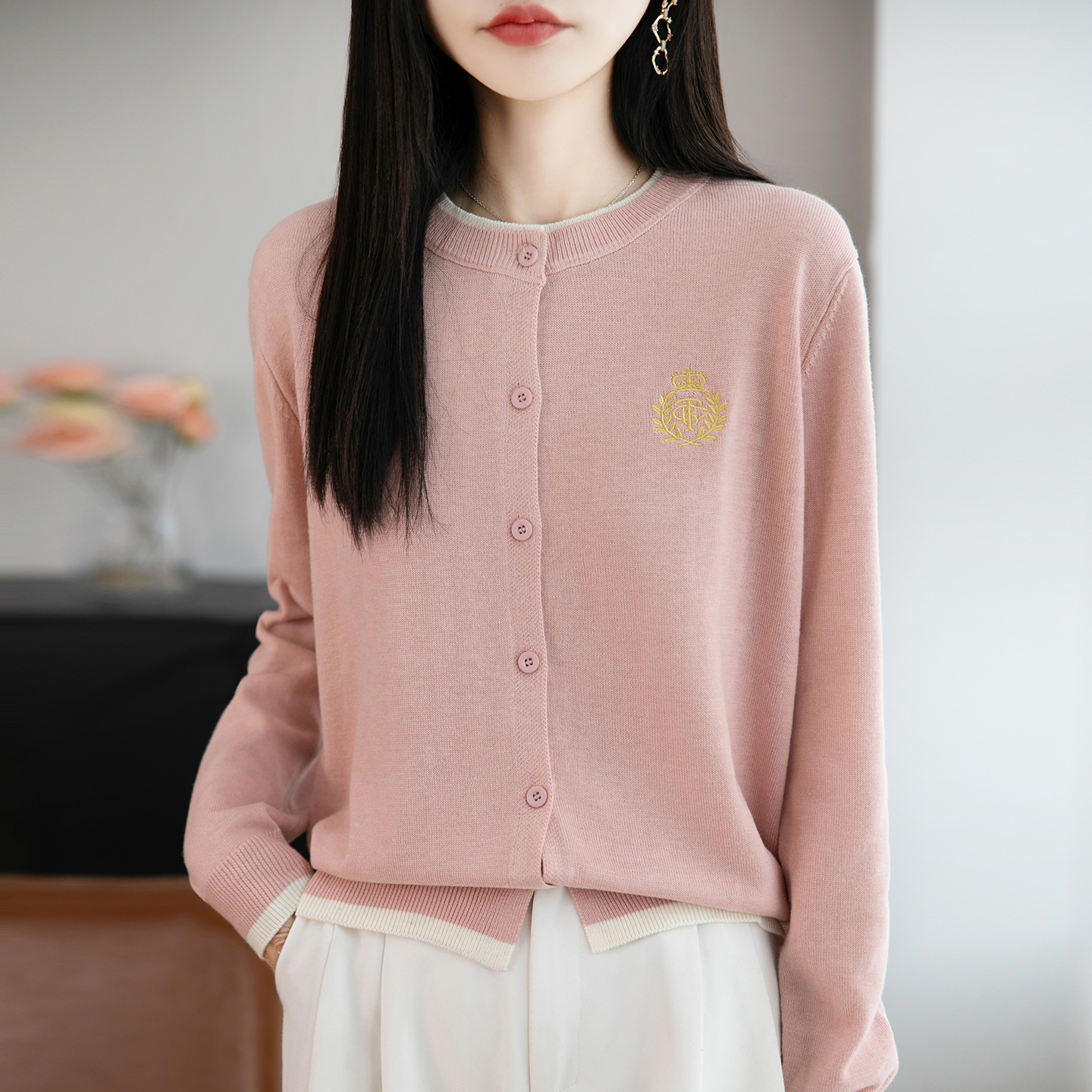【假两件】双圆领刺绣精纺羊毛开衫女款小香风针织衫长袖宽松百搭