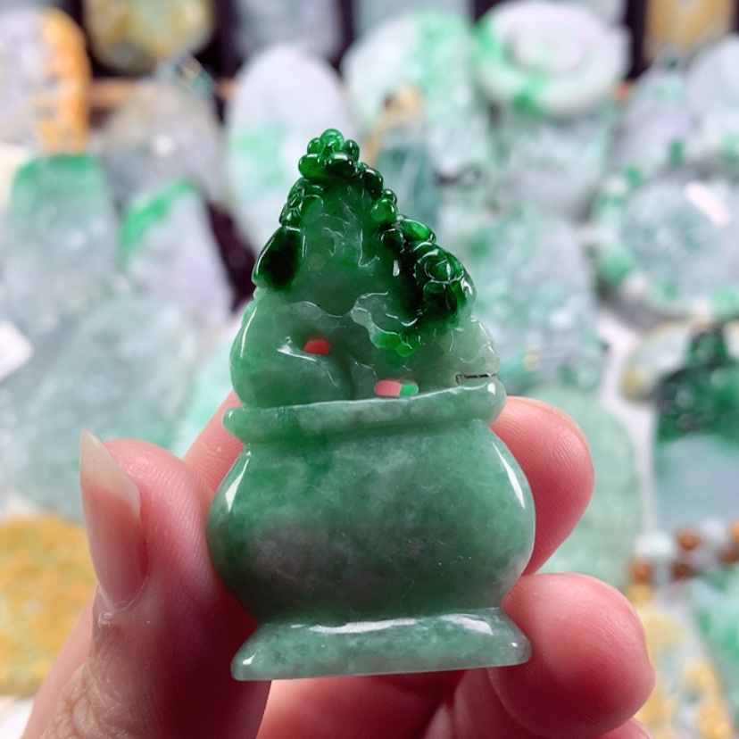 【闪购商品】翡翠吊坠(不含链)未镶嵌