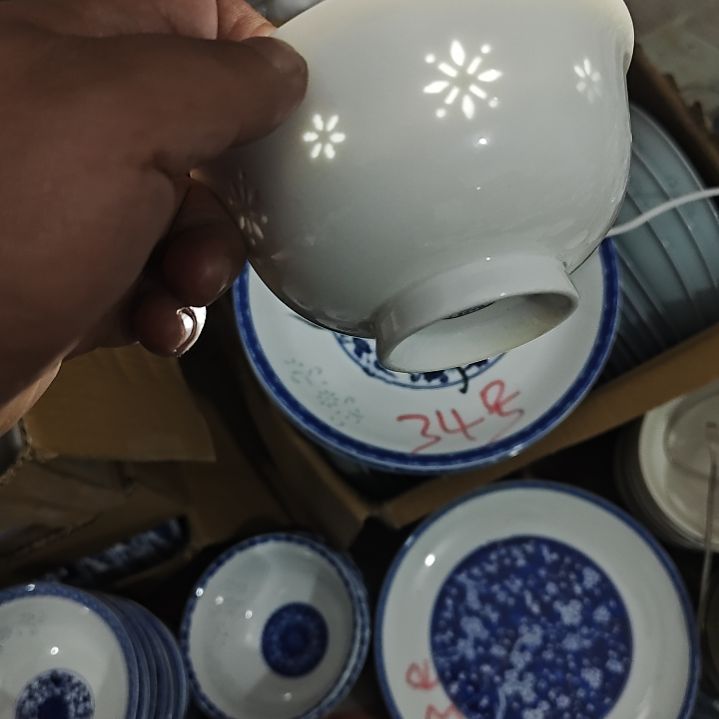 瓷玲珑白色4.5寸吃饭碗7个微瑕疵