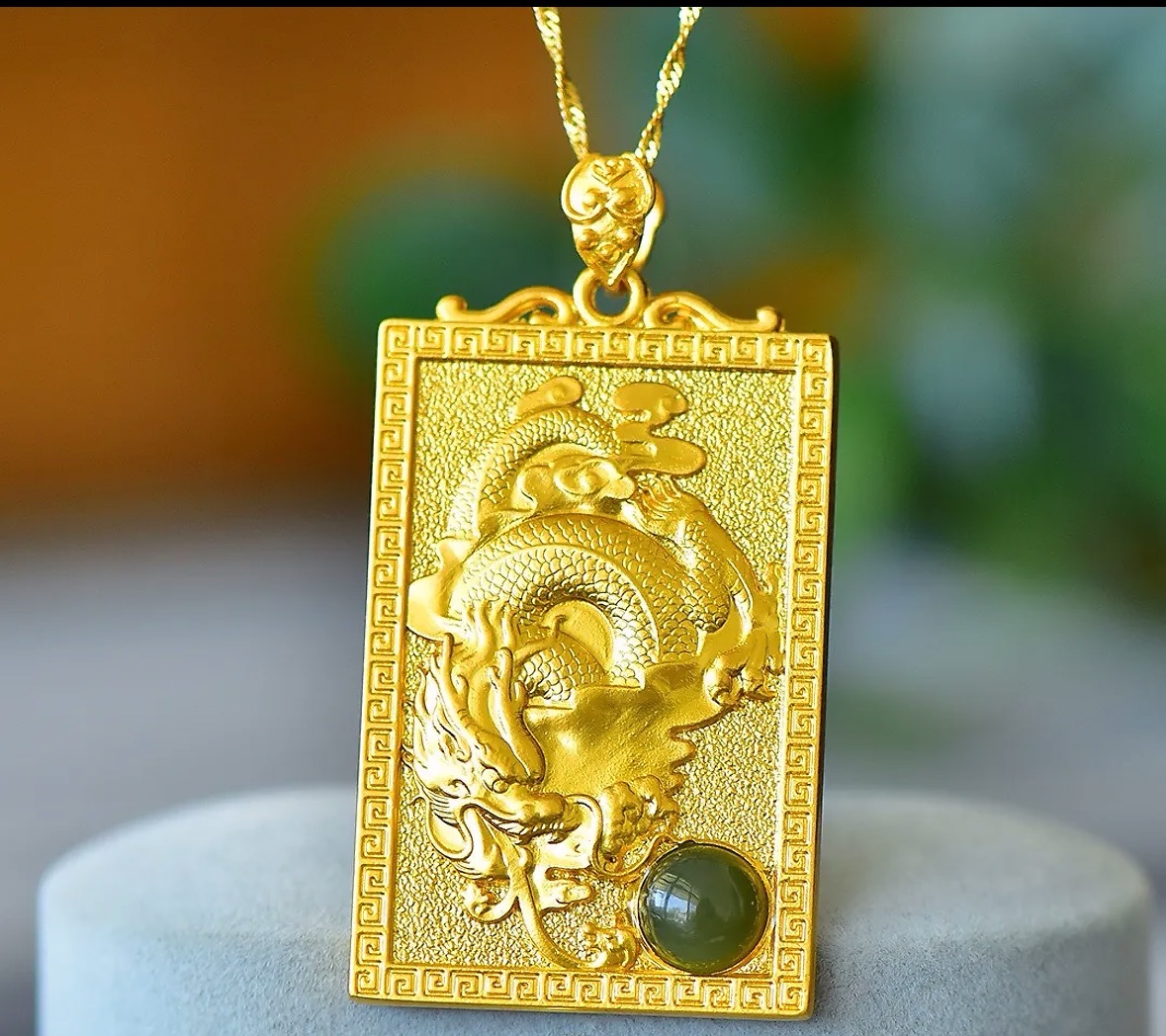赠链【绿崒龙牌】民族风光面百搭饰品实心吊坠
