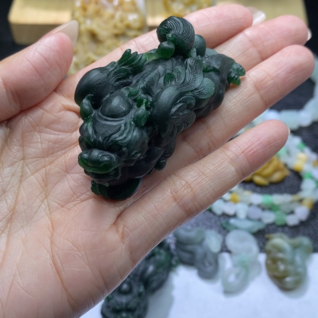 定制翡翠未镶嵌1****.貔貅