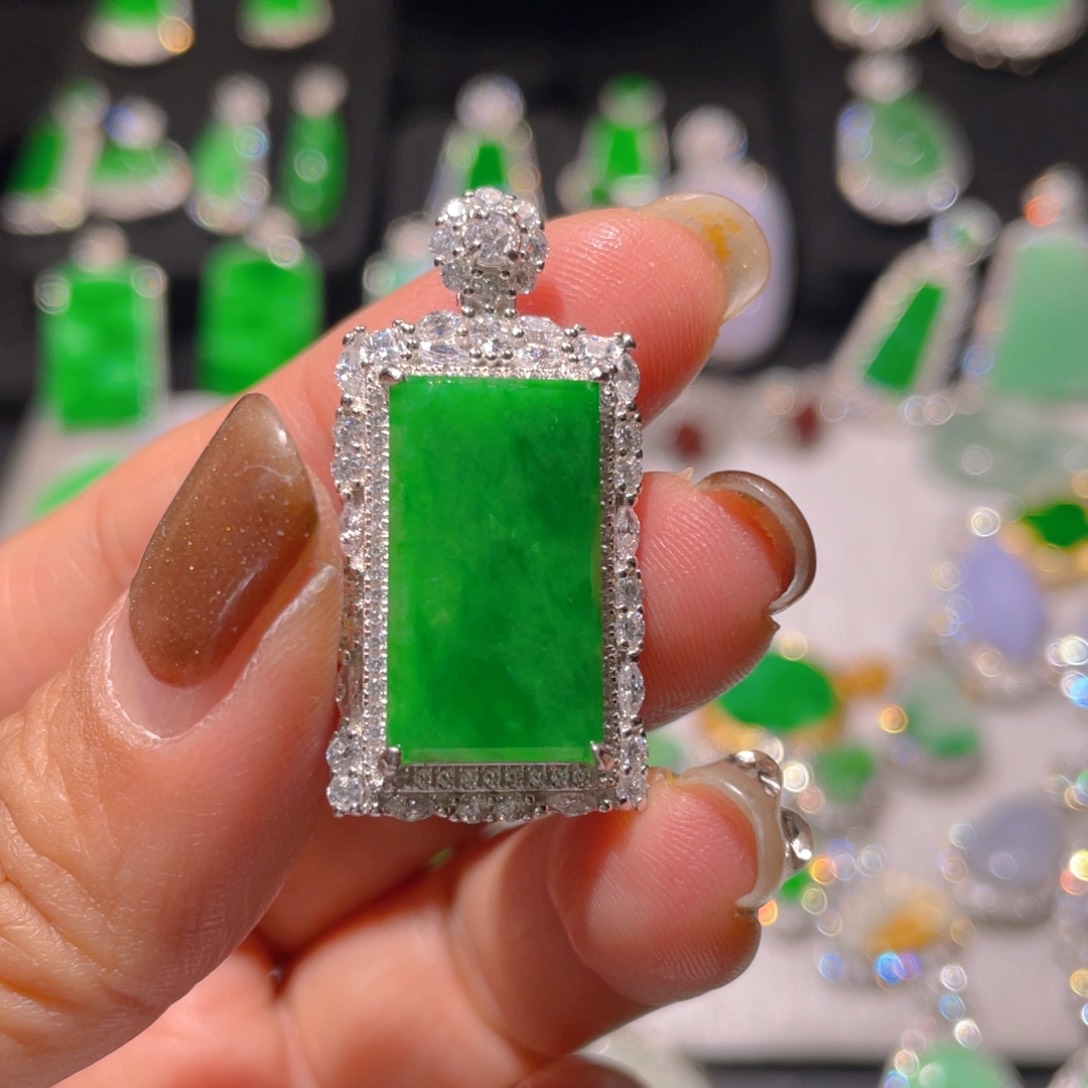 翡翠颈饰银S925镶嵌精品