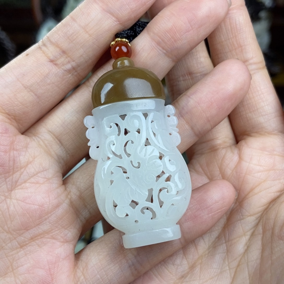 和田玉挂件未镶嵌万*