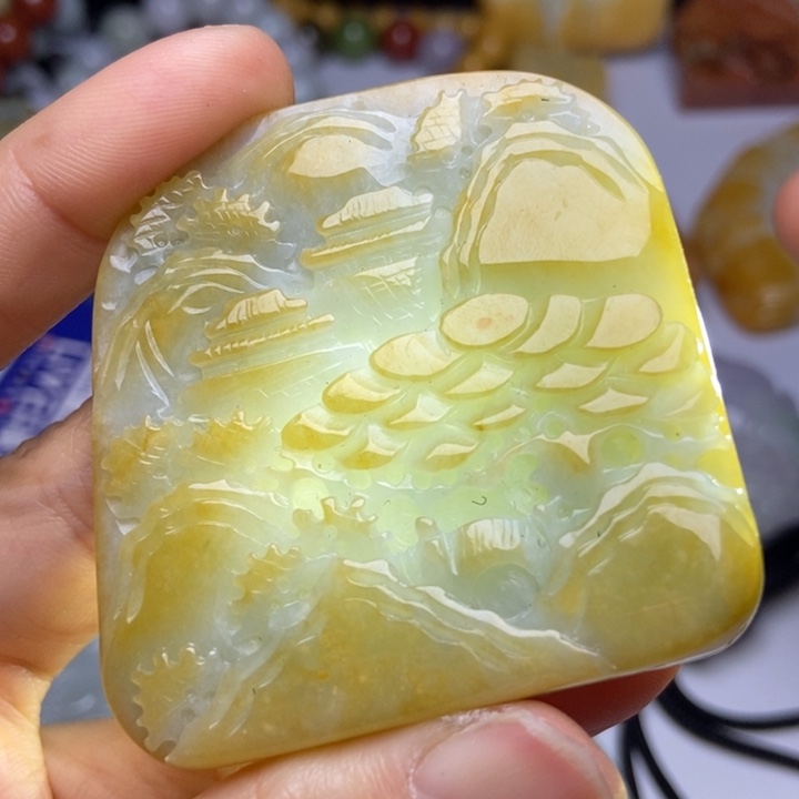 翡翠未镶嵌颈饰翡翠