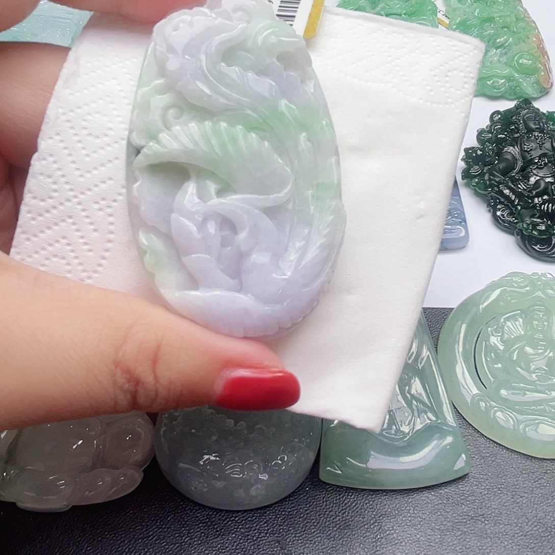 翡翠未镶嵌颈饰吊坠