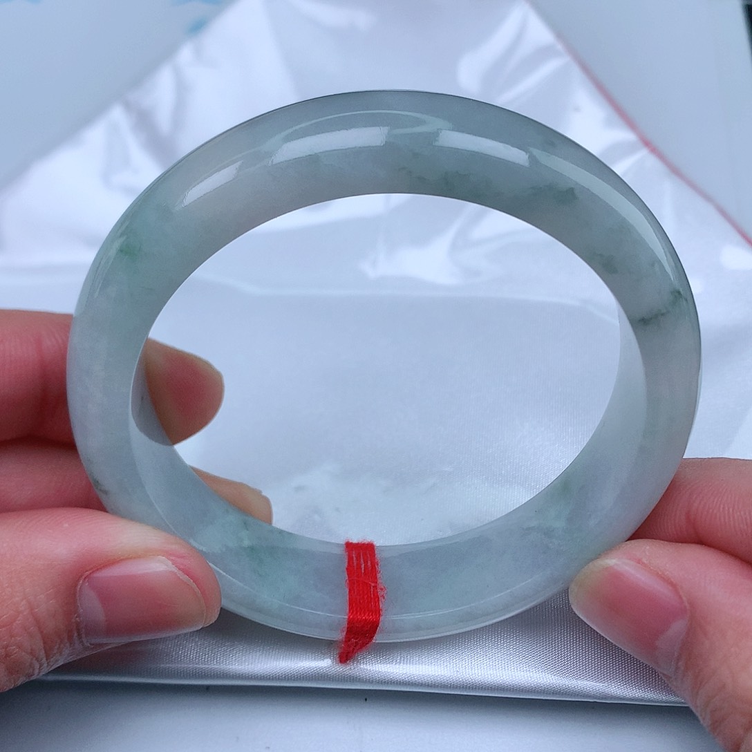 翡翠手镯未镶嵌顺***喵天然