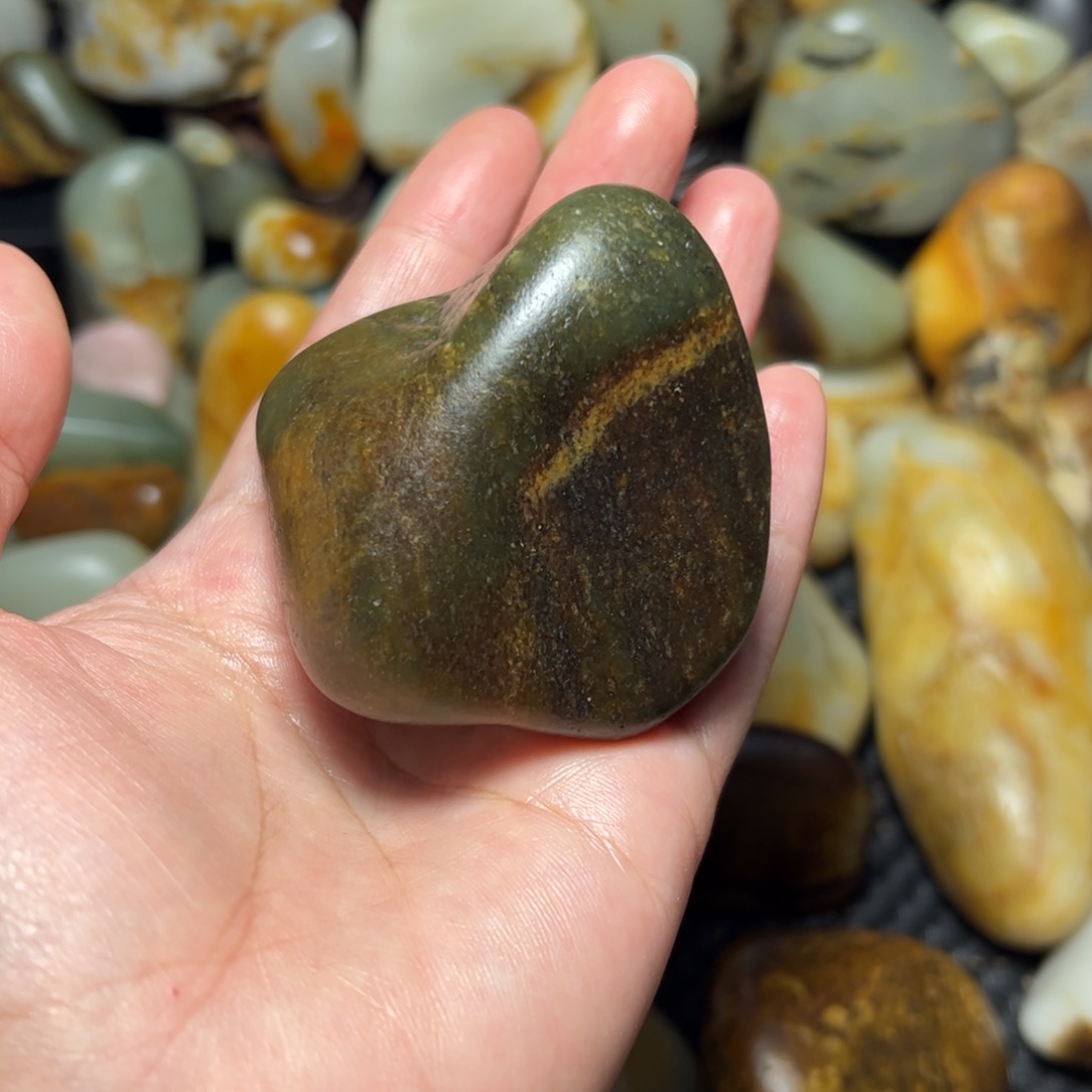 和田玉（青玉）25未镶嵌