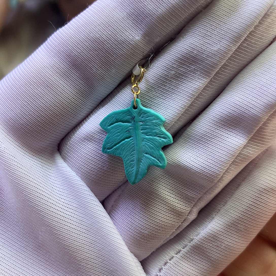 绿松石18K金镶嵌挂件