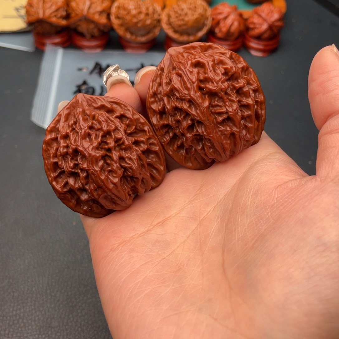 把件文玩核桃盘龙纹