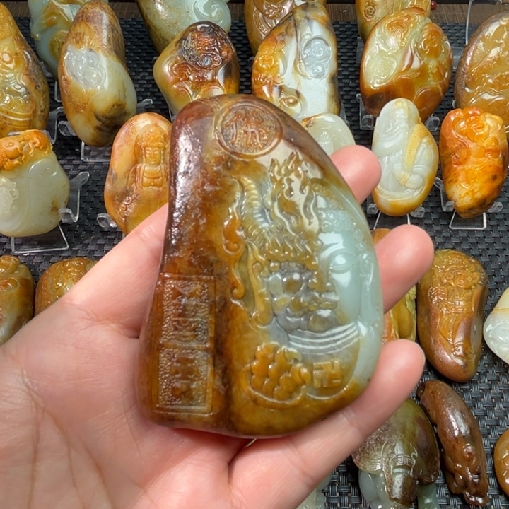 未镶嵌和田玉把件