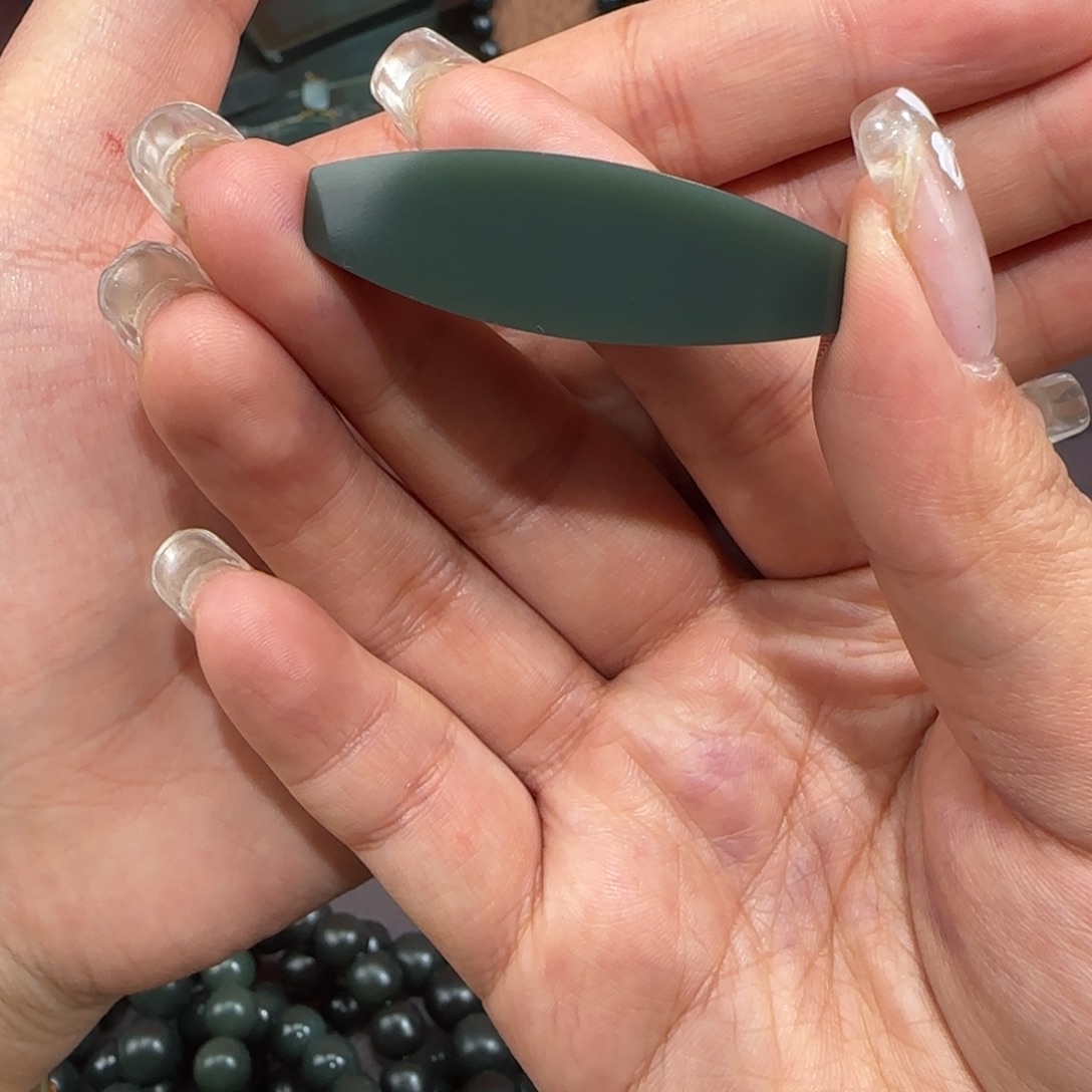 和田玉（青玉）未镶嵌颈饰