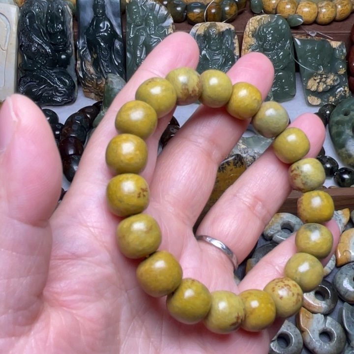 用***4岫岩老玉（透闪石质玉）未镶嵌颈饰