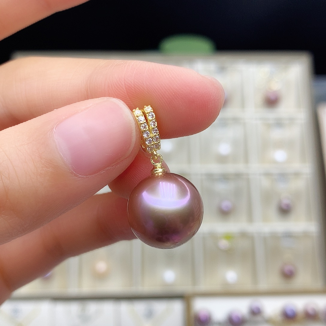 淡水珍珠颈饰合金13.9mm少瑕疵