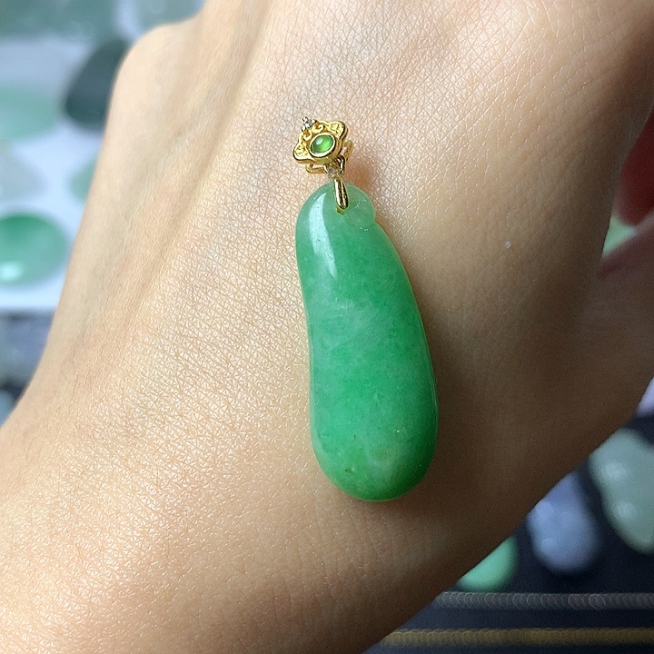 翡翠未镶嵌挂件翡翠8