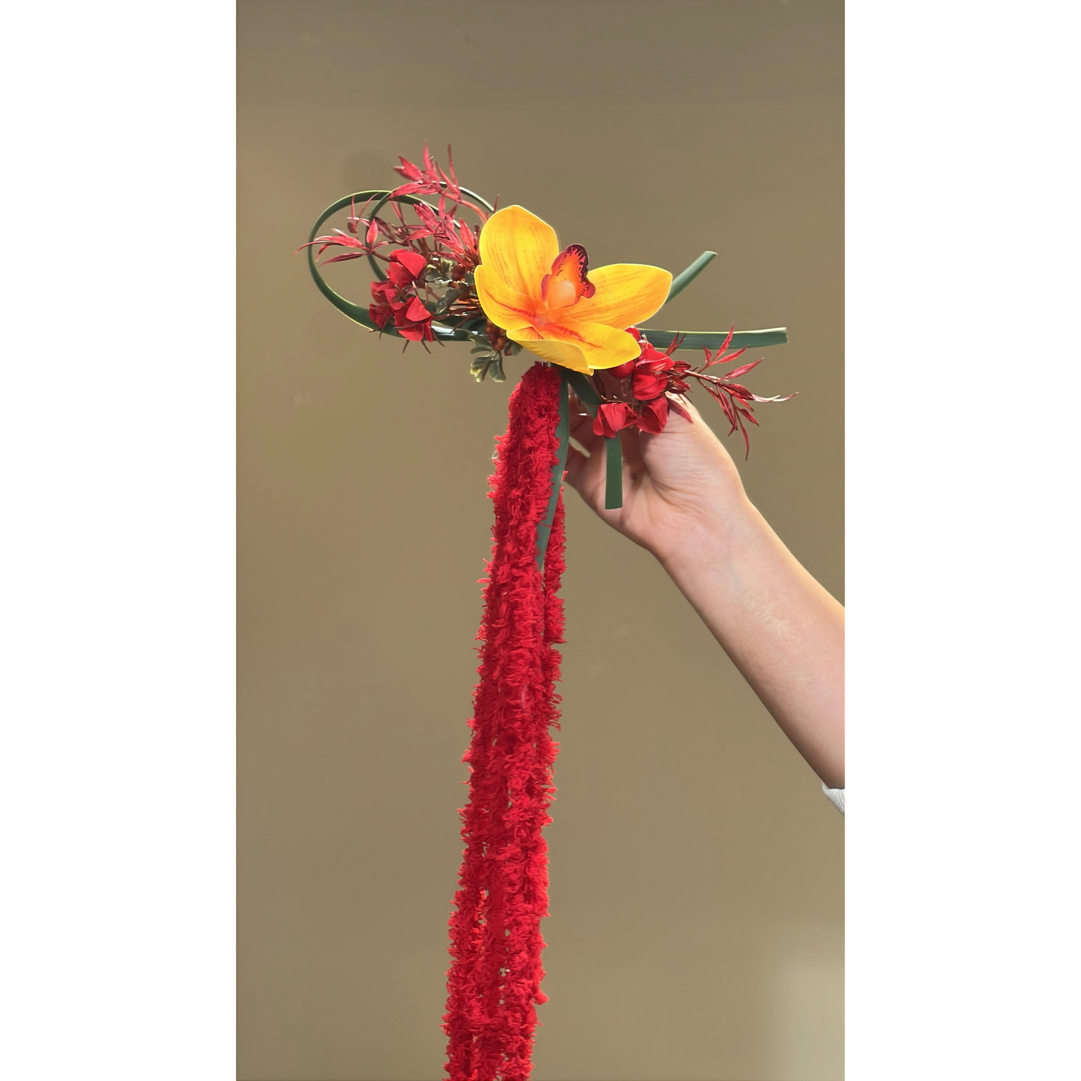 T7195新款新中式红色花朵流苏新娘晨袍旗袍头饰