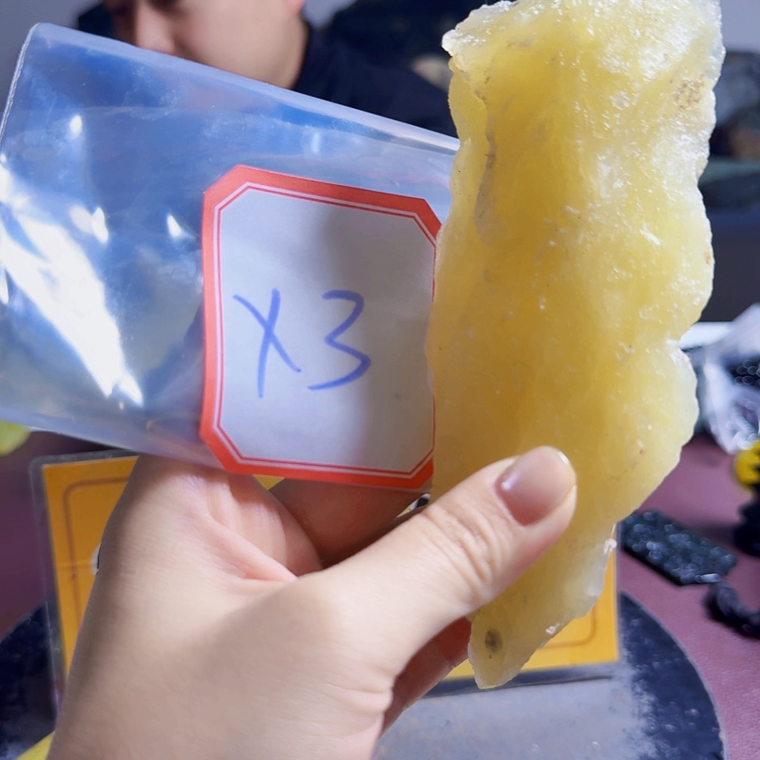 未镶嵌蛇纹石玉原石料