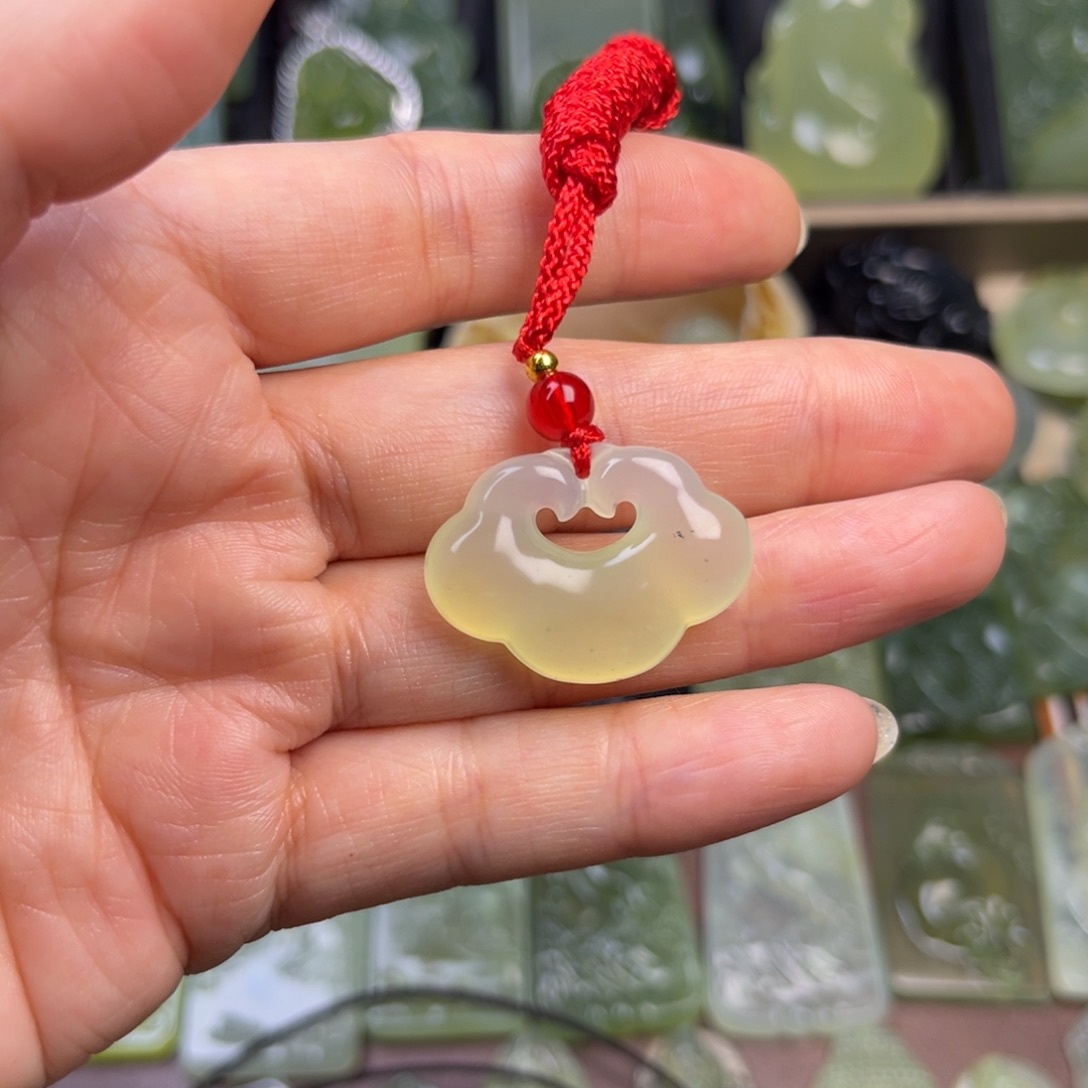 蛇纹石玉未镶嵌吊坠(赠链)