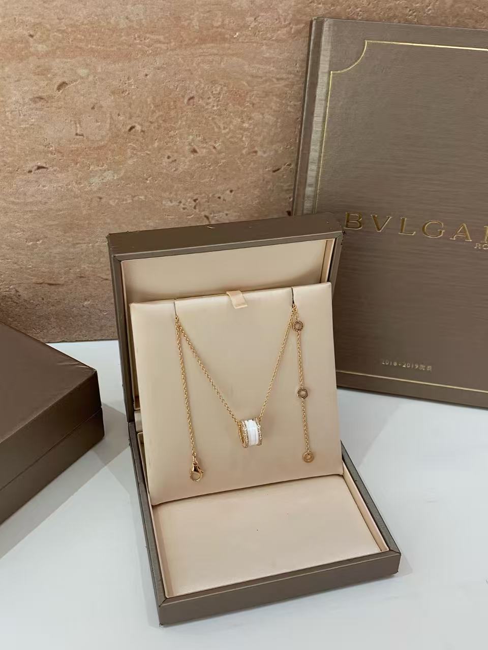 99新 BVLGARI/宝格丽 B.zero118K玫瑰金双排钻 白陶瓷双排钻项链 