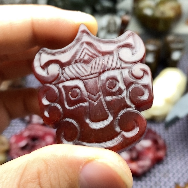 未镶嵌蛇纹石玉颈饰