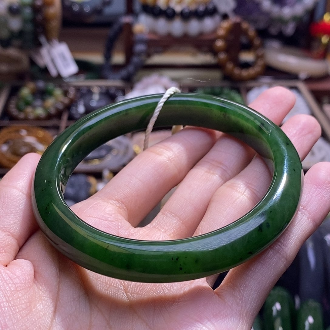 颈饰未镶嵌和田玉碧玉手镯58.8圈口