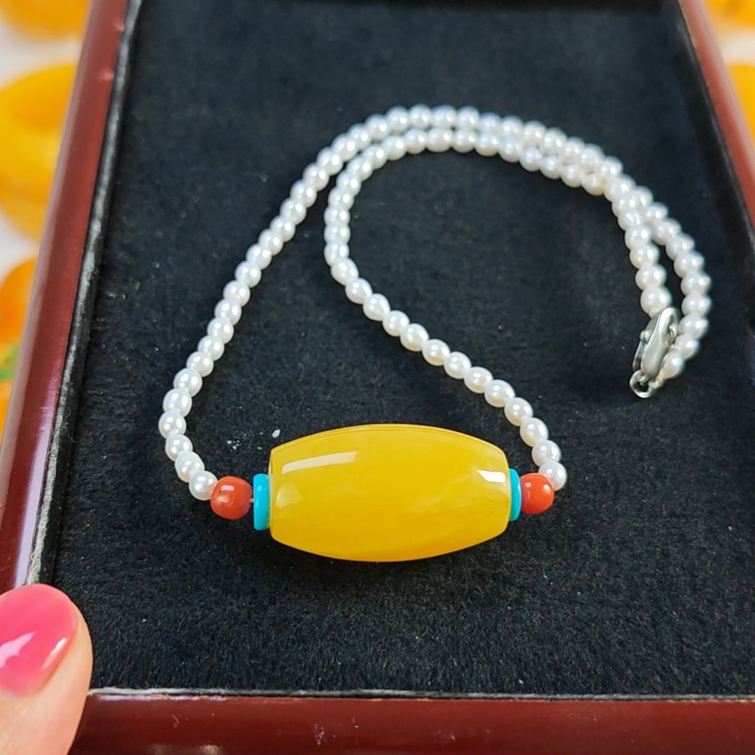 蜜蜡吊坠(赠链)未镶嵌锁骨链