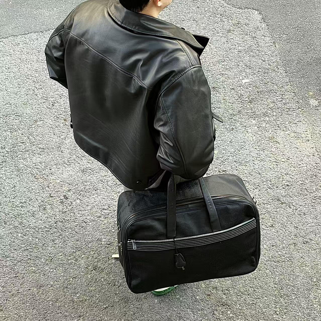 95新 LOEWE/罗意威 罗意威男包 经典暗纹老花拼皮手提斜挎差旅包