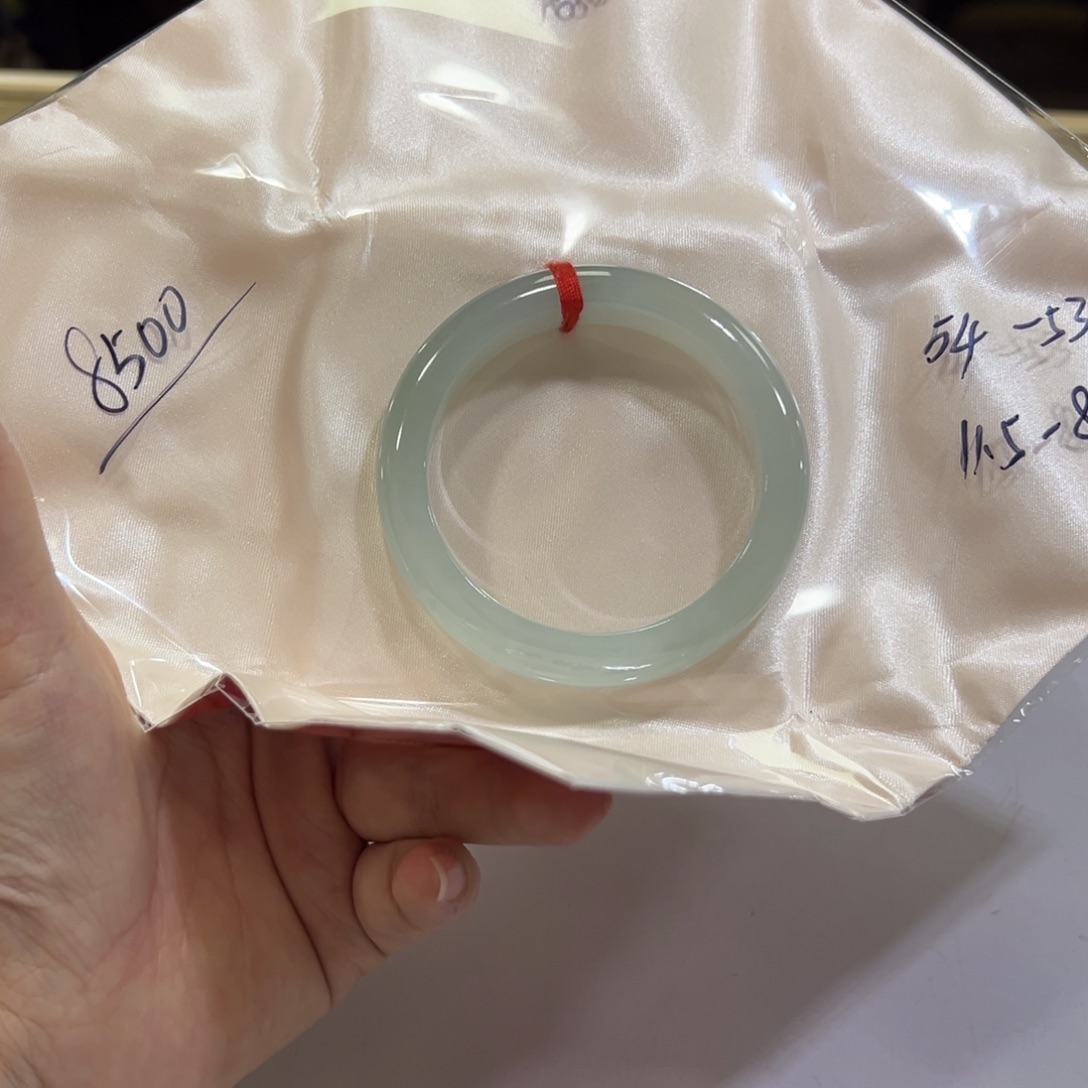 鹿***7翡翠未镶嵌手镯手镯