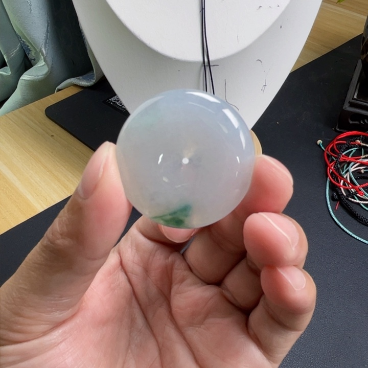 翡翠颈饰未镶嵌223567899