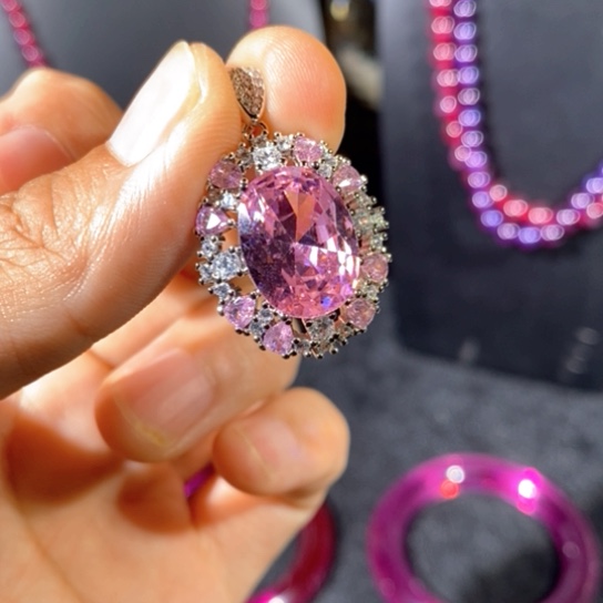 银S925镶嵌颈饰红宝石