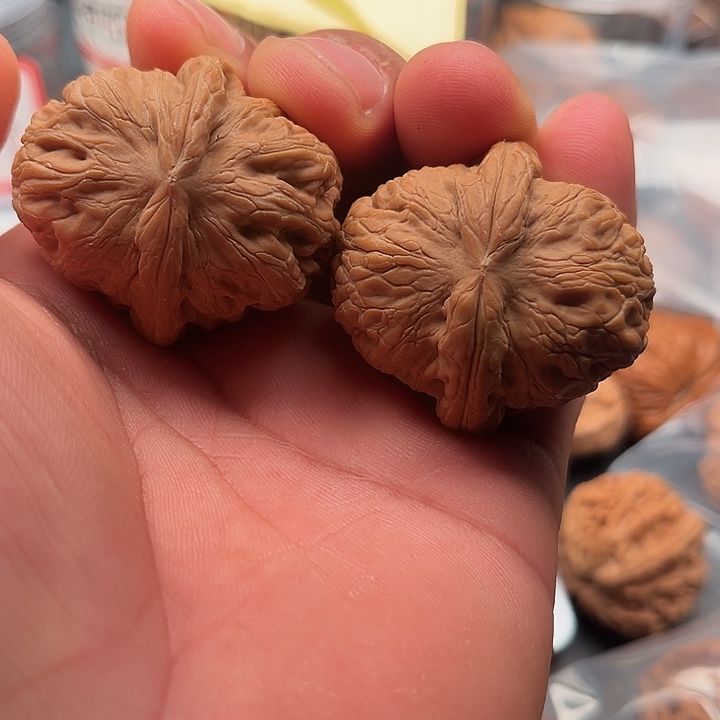 把件文玩核桃元宝41