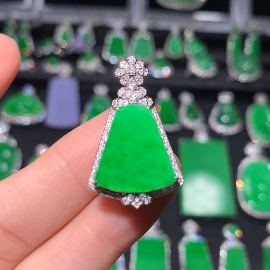 翡翠18K金镶嵌吊坠(不含链)85号