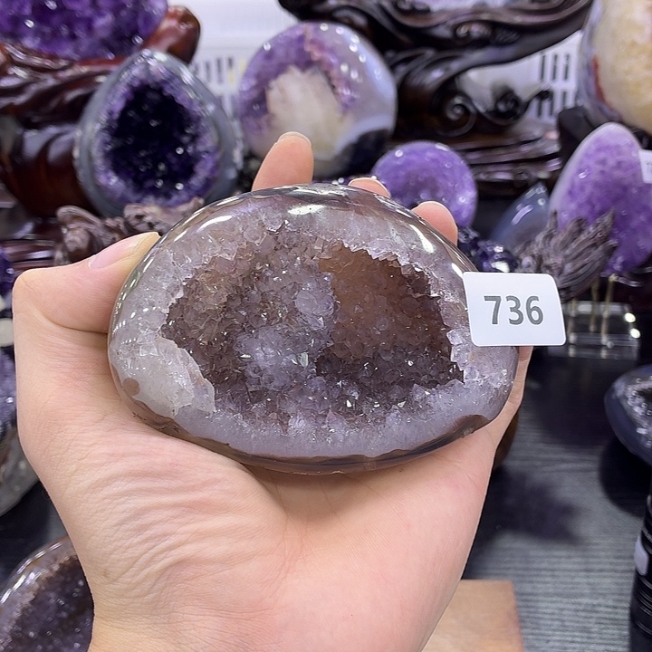 未镶嵌水晶大型摆件（非配饰）