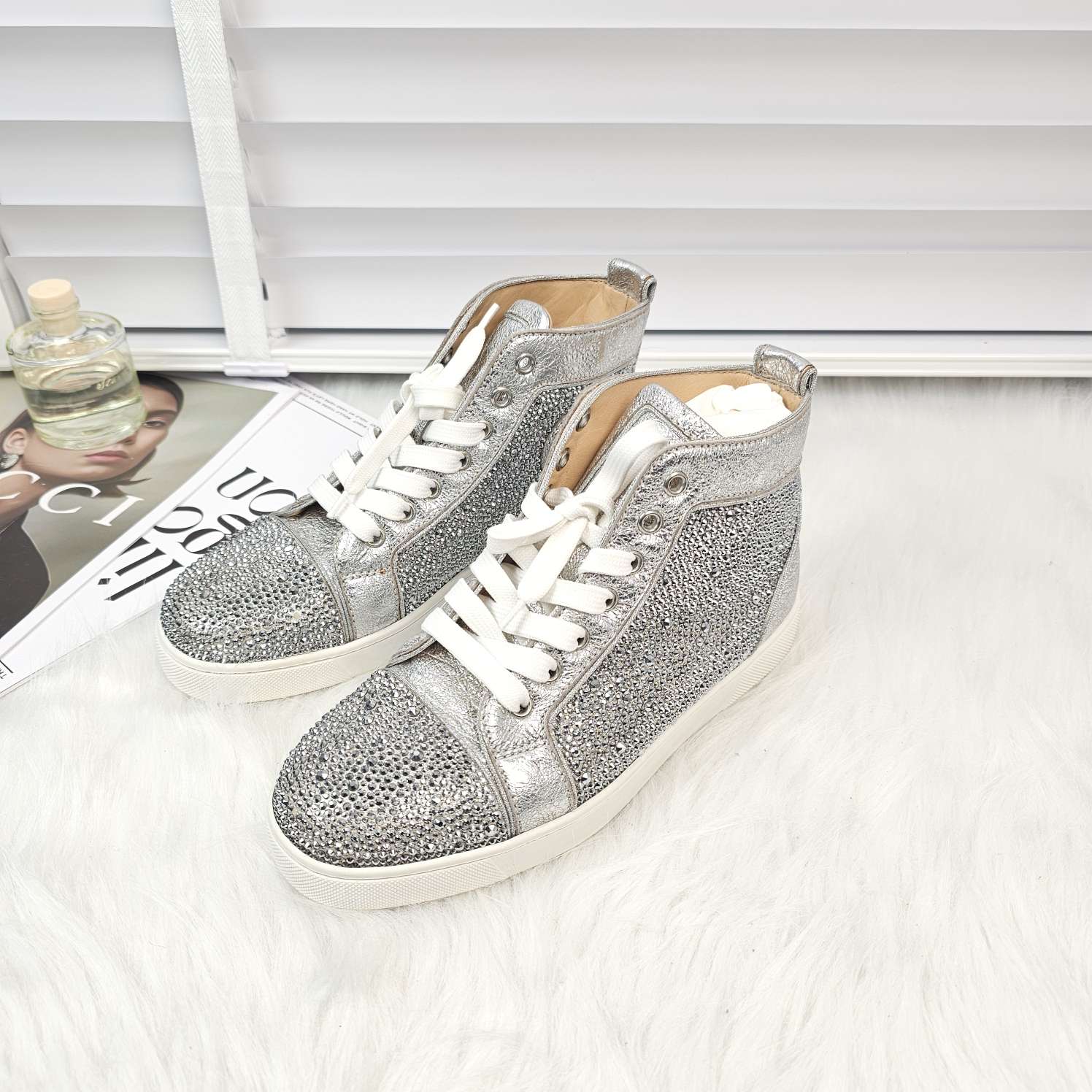 95新 Christian Louboutin/克里斯提·鲁布托 满钻高帮37码 /9802